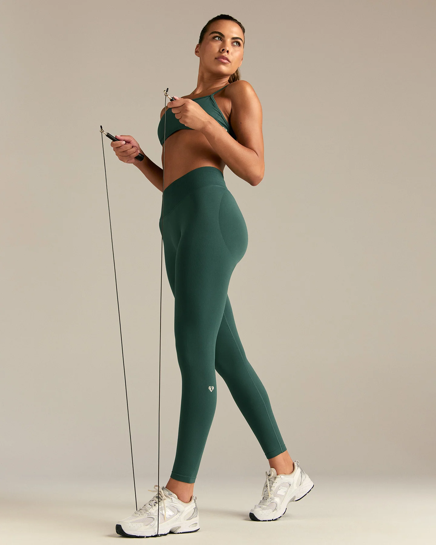 Emphasize Mid Waist Leggings | Evergreen - Image 4